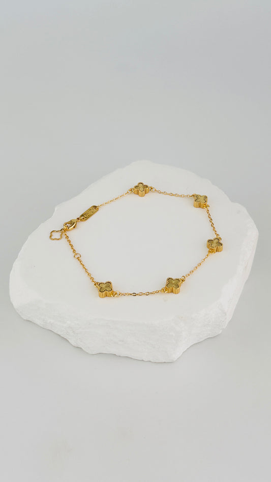 Pulsera Mini Trebol Dorado Troquelada VCP37