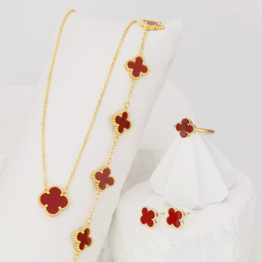 Set de Collar, Pulsera, Arete Medianos y Anillo Trebol Rojo Liso VCAP37
