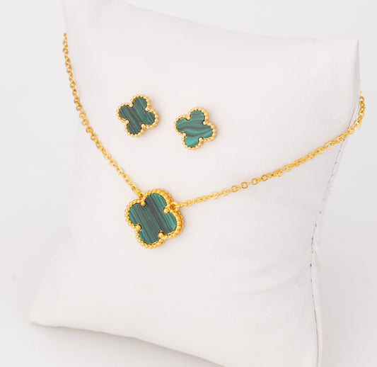 Set de Collar trébol y Aretes Grandes Trébol Verde VCAP44