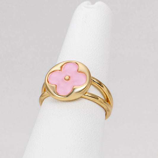 Anillo Trebol Rosado Circulo Dorado VCAN10