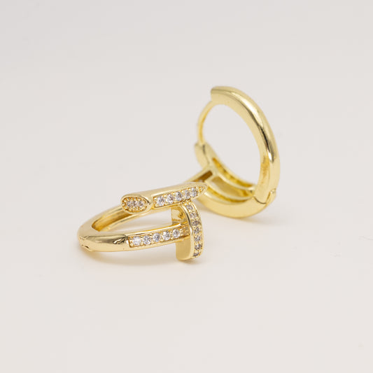 Aretes en Clavo Cart!Er Cuadrado full circonitas A110