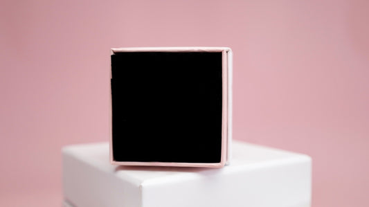 Caja para anillo Piedra luna EM04