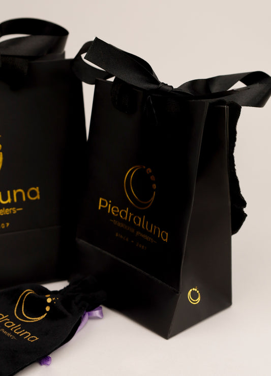 Shopping pequeña Negro Piedra Luna (ideal para caja de anillo) EM09