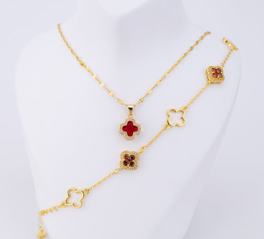 Set de Collar y Pulsera Rojo con Tréboles (medianos) VCAP29
