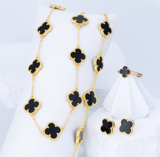 Set de Collar, Pulsera, Aretes Grandes y Anillo Negro Liso Trebol VCAP40
