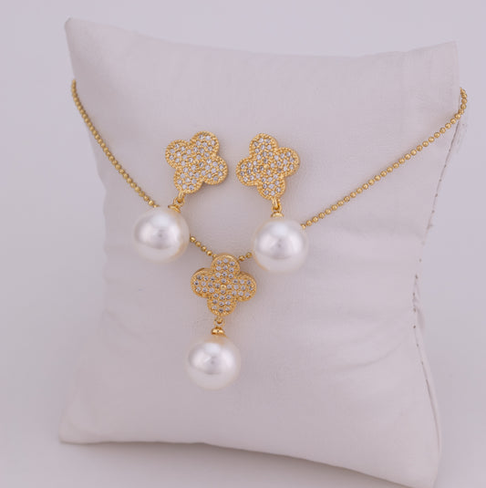 Set de trébol con perla de mar LATSE162