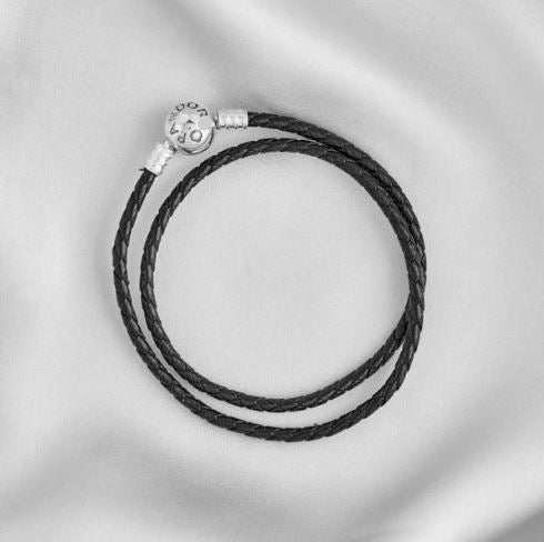 Pulsera Doble de Cuero Negro PC27
